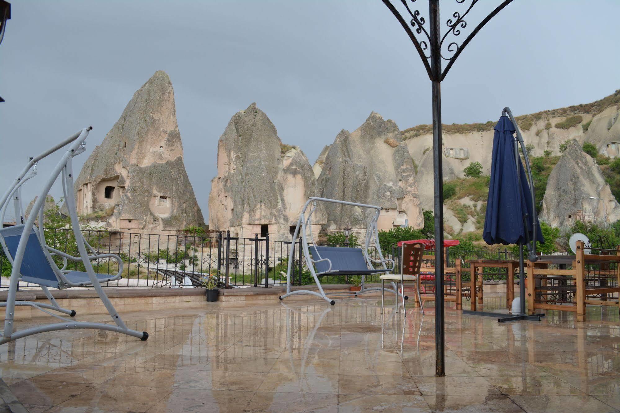 Cappadocia Stone Palace Göreme Buitenkant foto