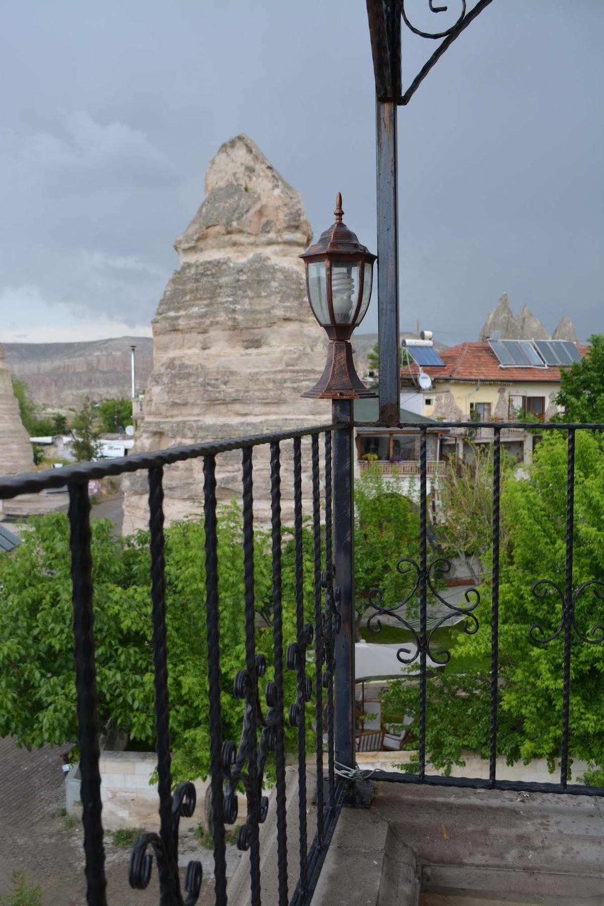 Cappadocia Stone Palace Göreme Buitenkant foto